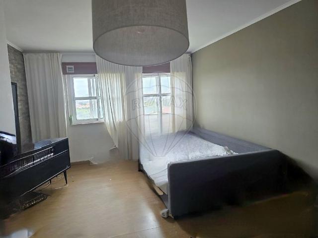Apartamento alugar em Santa Clara, Lisboa