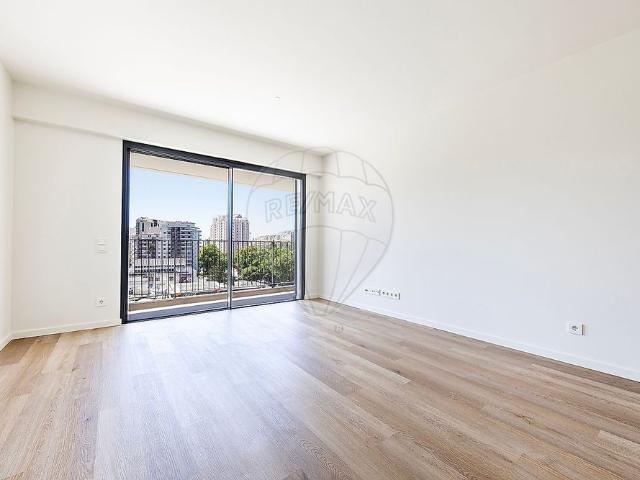 Apartamento alugar em Núcleo Urbano Histórico de Oeiras, Oeiras