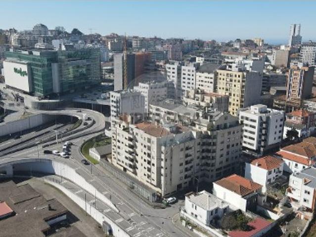 Casa venda em Devesas, Vila Nova de Gaia