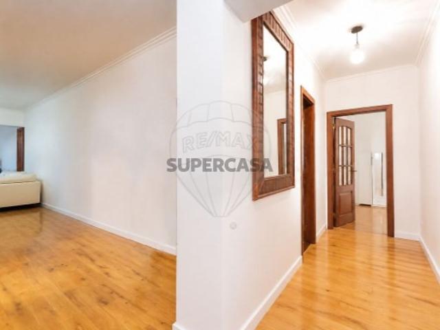 Casa venda em Massamá, Massamá e Monte Abraão