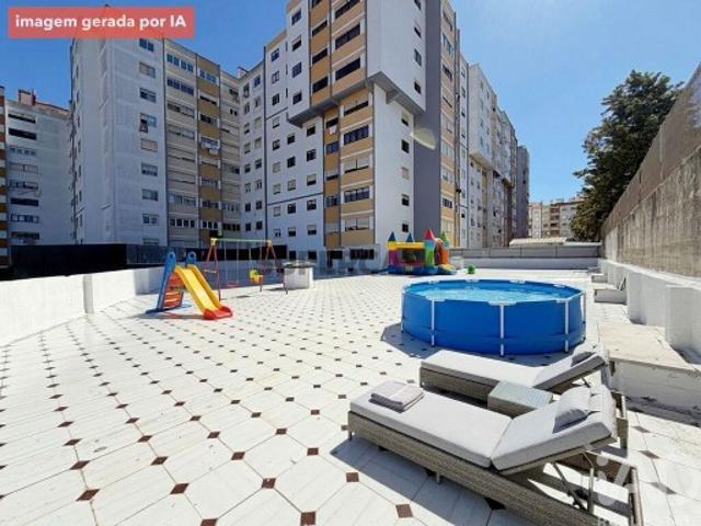Casa venda em Massamá, Massamá e Monte Abraão