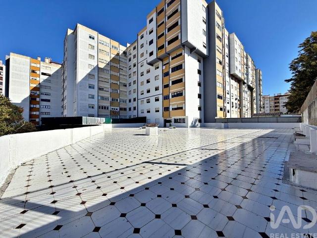 Apartamento venda em Massamá, Massamá e Monte Abraão