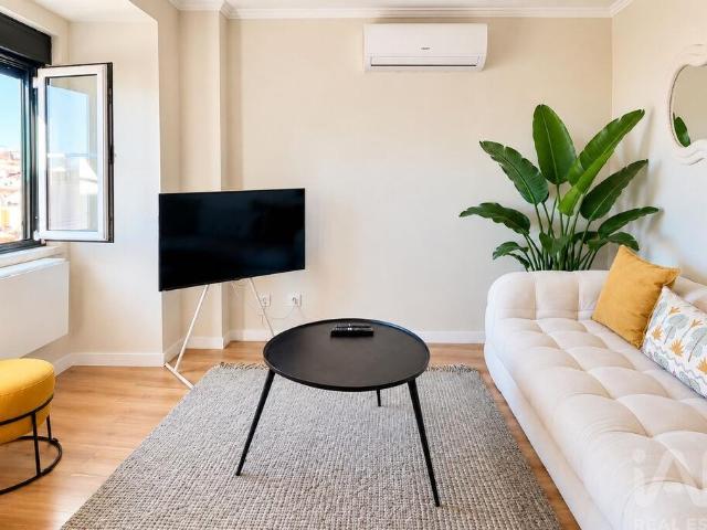 Apartamento alugar em Santa Catarina, Lisboa