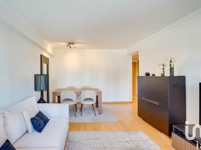 Apartamento alugar em Santiago Dos Velhos, Lisboa
