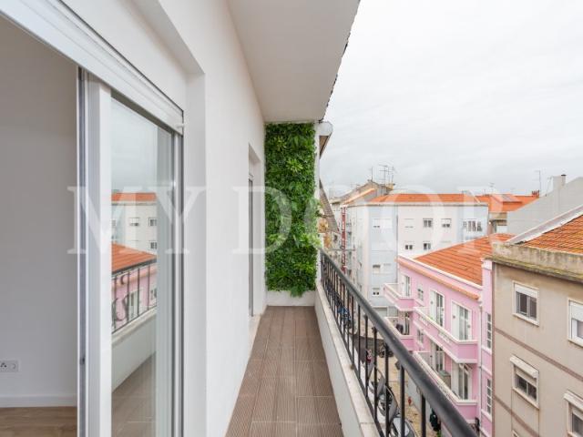 Apartamento venda em Santiago Dos Velhos, Lisboa