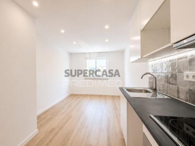 Casa venda em Pombais, Odivelas