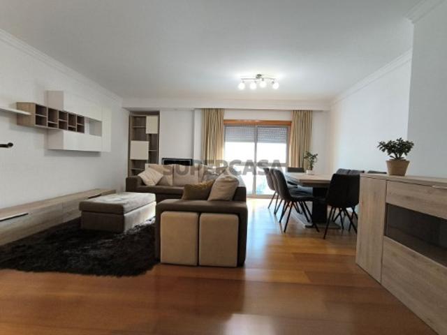 Casa venda em Oliveira do Douro, Vila Nova De Gaia