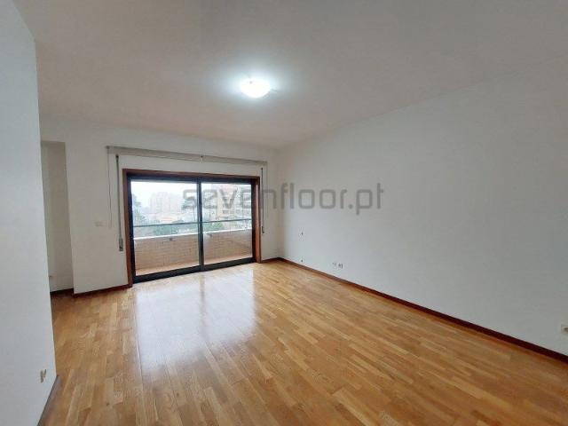 Apartamento alugar em Porto, Cedofeita