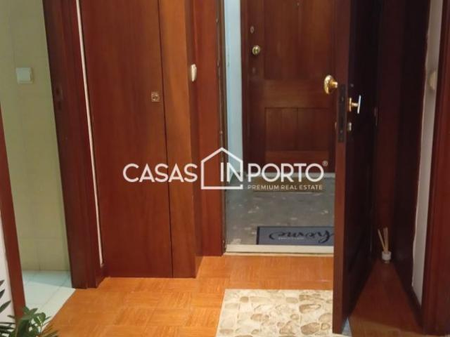 Apartamento alugar em Vilar do Paraíso, Vila Nova De Gaia