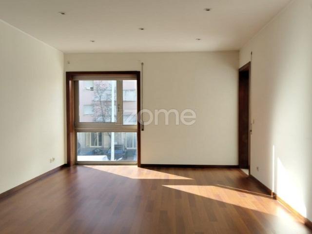 Apartamento alugar em Maia, Barca