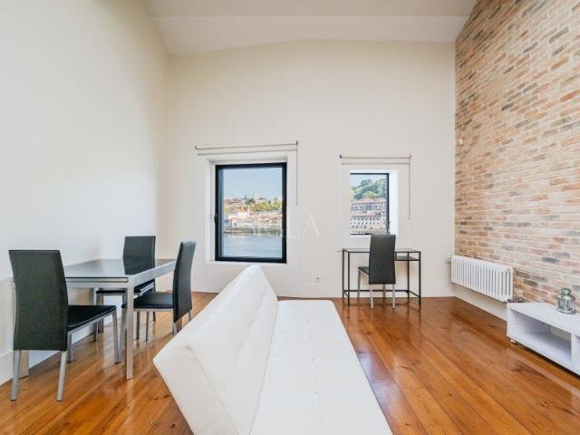 Apartamento alugar em Lugar do Castelo, Vila Nova De Gaia