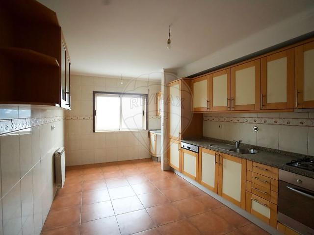 Apartamento alugar em Felgueiras, Sendim