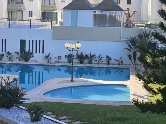 Apartamento alugar em Quarteira, Loulé