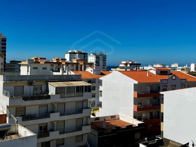 Apartamento venda em Quarteira, Loulé