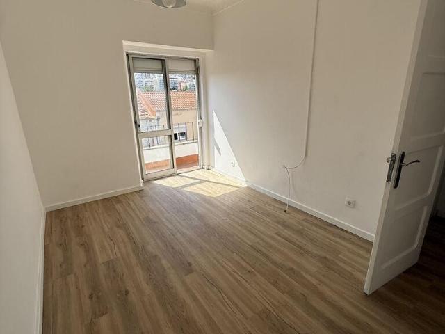 Apartamento venda em Vale de Carenque, Sintra