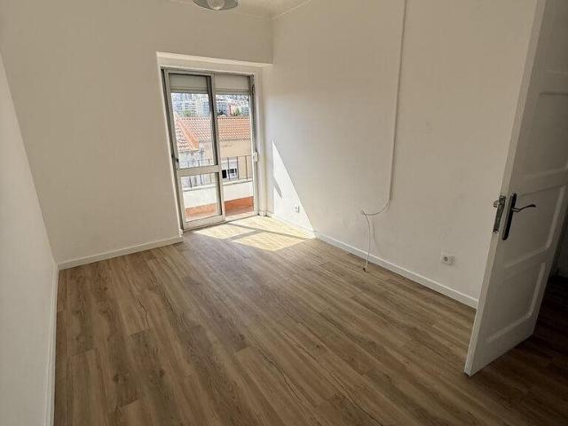 Apartamento venda em Vale de Carenque, Sintra