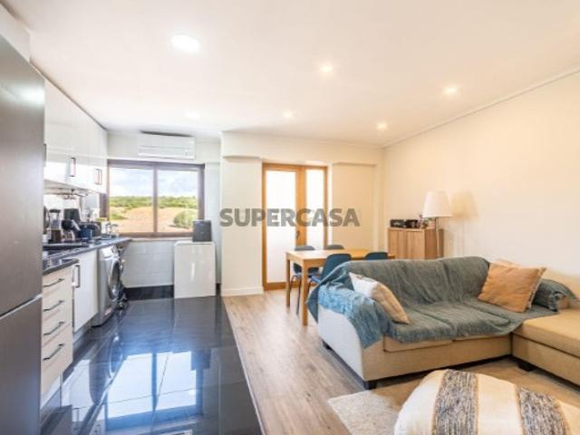 Casa venda em Quinta da Portela, Belas