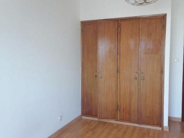 Apartamento venda em Santiago Dos Velhos, Lisboa