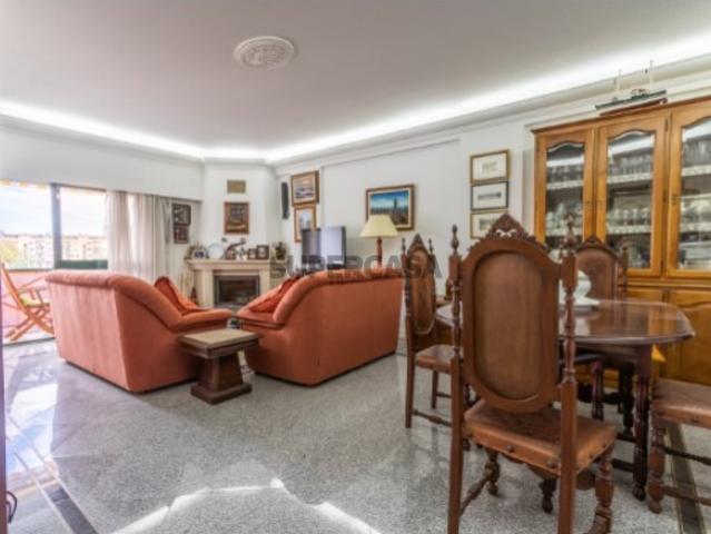 Casa venda em Galiza, Lisboa