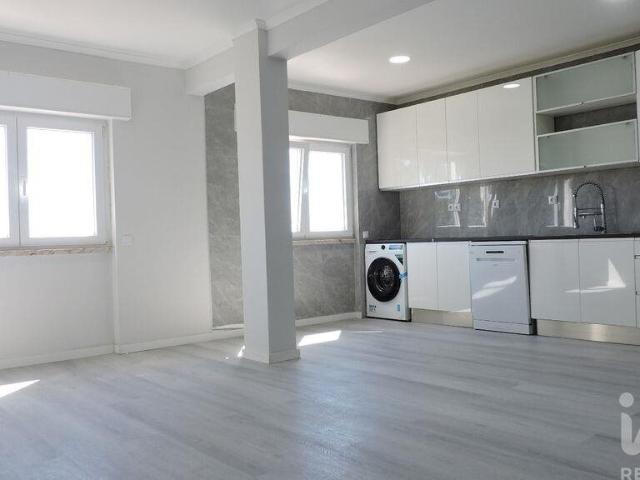 Apartamento venda em Fonte do Lavra, Setúbal