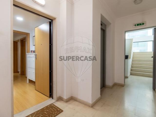 Casa venda em Urbanização do Conventinho, Loures