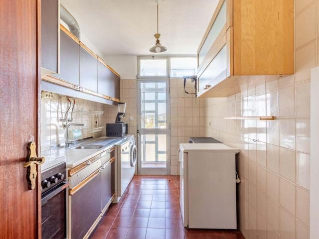 Apartamento venda em Santiago Dos Velhos, Lisboa