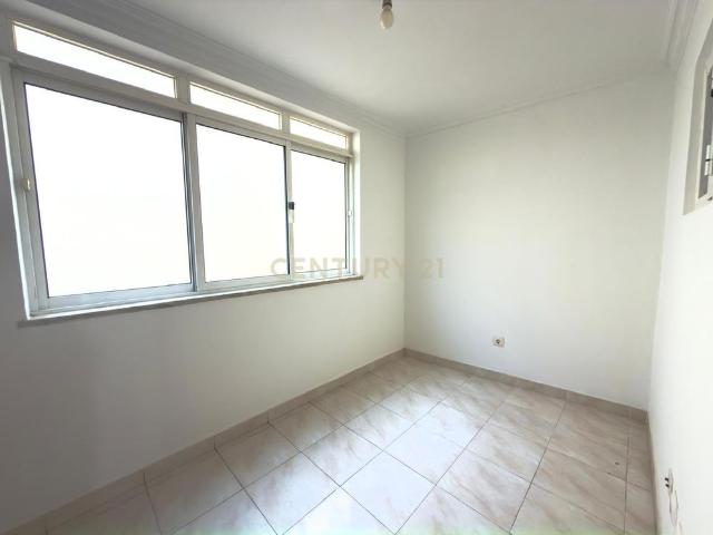 Apartamento alugar em São Mamede, Lisboa