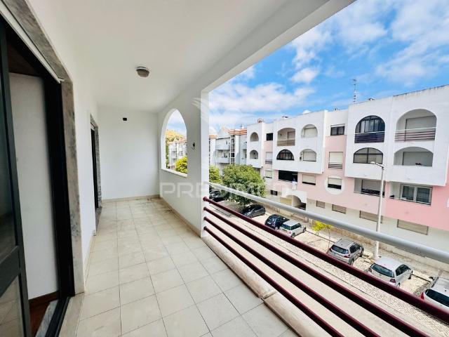 Apartamento alugar em Bairro do Campo da Bola, Almada
