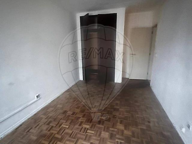 Apartamento alugar em Bairro Ferroviário, Barreiro