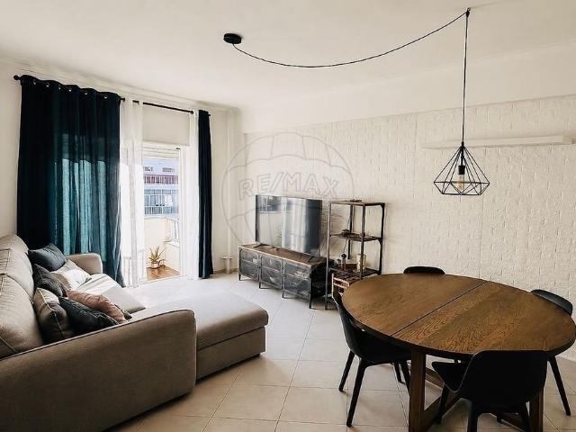 Apartamento alugar em Quinta das Amoreiras, Almada
