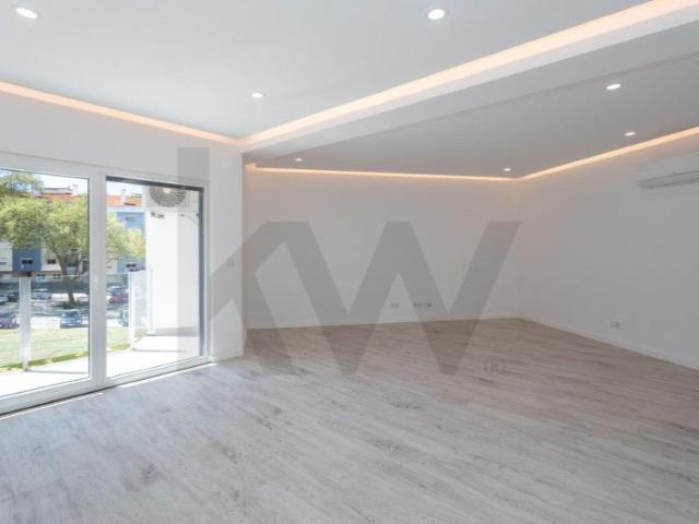 Apartamento alugar em Seixal, Setúbal