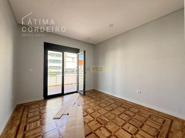 Apartamento alugar em Almada Velha, Almada