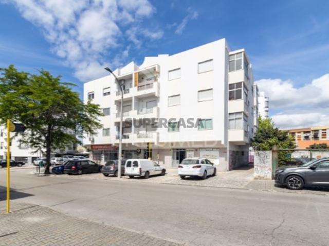Casa venda em Monte Belo Sul, Setúbal