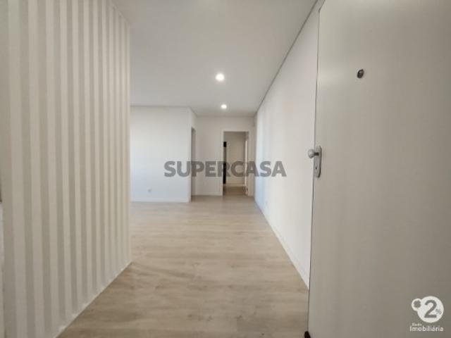 Casa venda em Urbanização Casas do Lago, Amadora