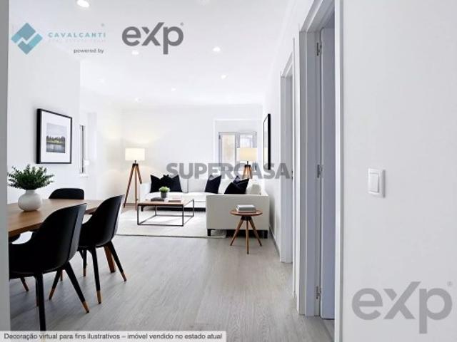 Casa venda em Villa Park, Amadora
