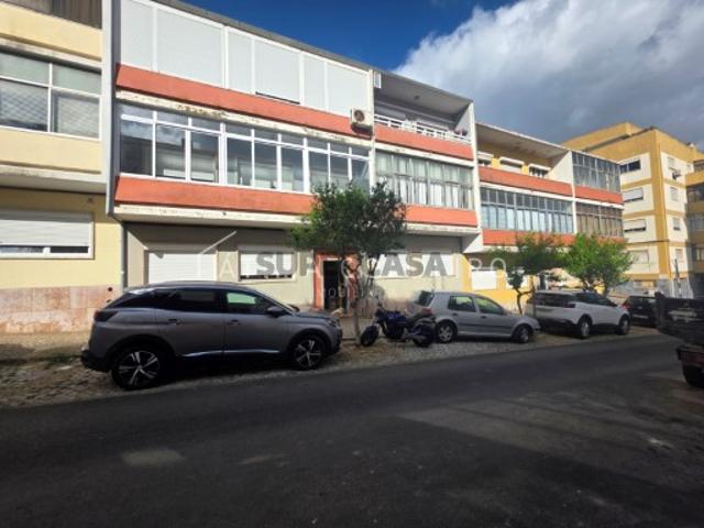 Casa venda em Cova da Piedade, Almada
