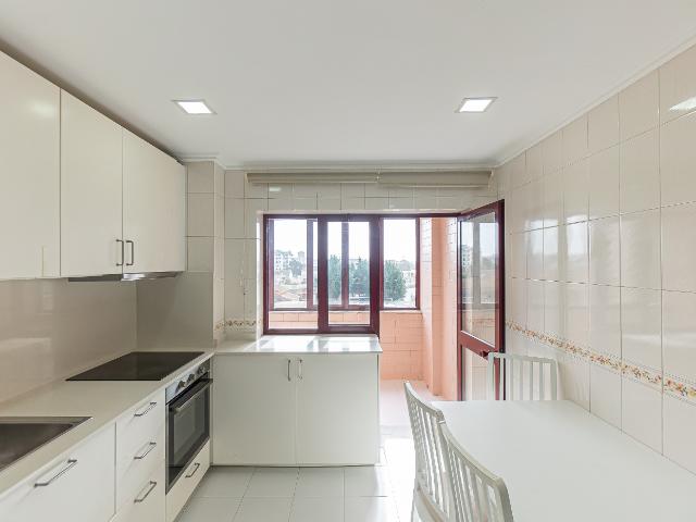 Apartamento alugar em Porto, Aldoar