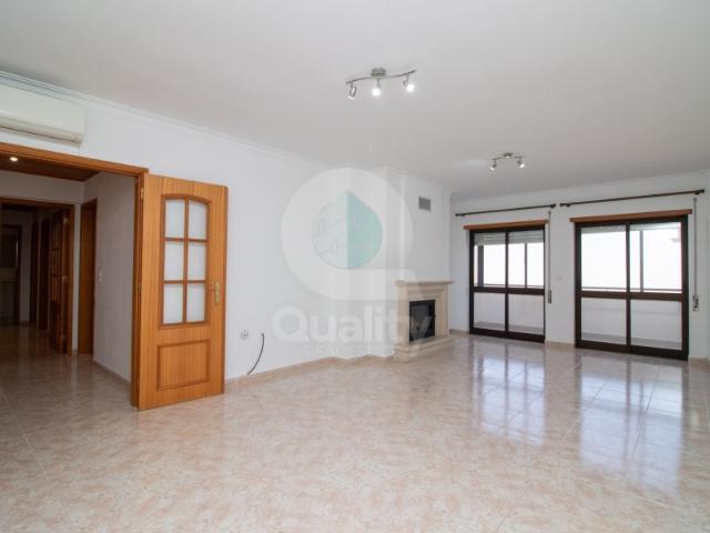 Apartamento venda em Fidalguinhos, Lavradio