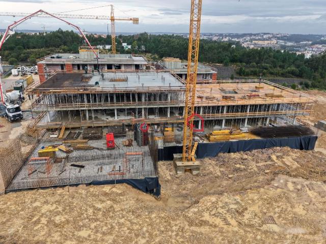 Apartamento venda em Cruz d'Areia, Leiria