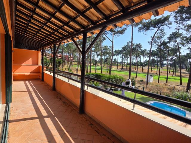 Apartamento venda em Herdade da Aroeira, Almada