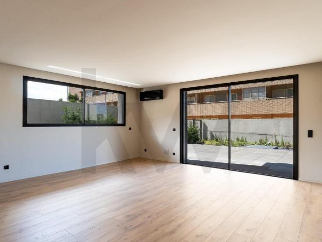 Apartamento venda em Vilar de Andorinho, Vila Nova De Gaia