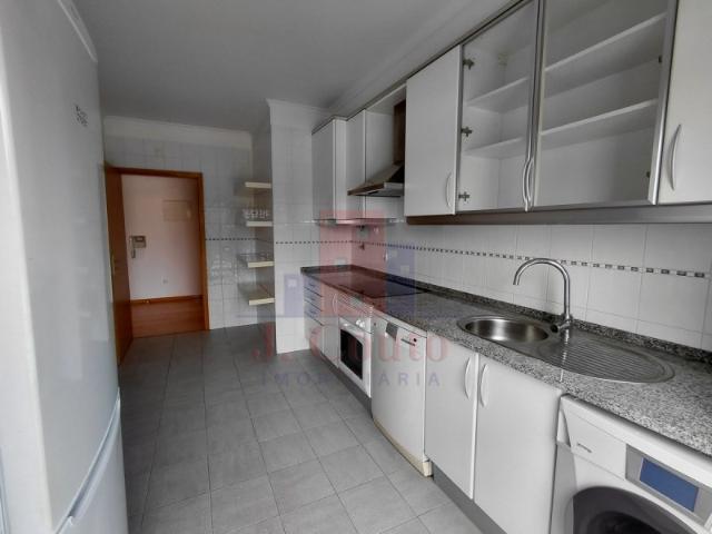 Apartamento alugar em Caldas Da Rainha, Leiria