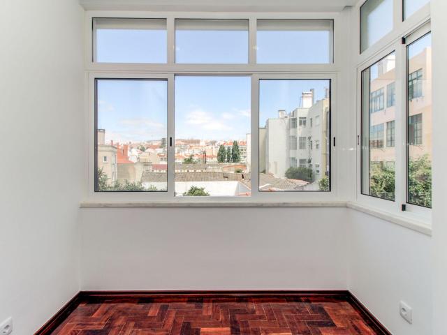 Apartamento alugar em Junqueira, Lisboa