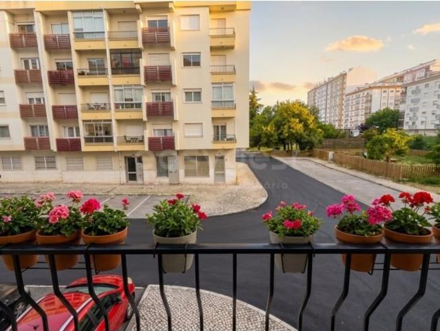 Apartamento venda em Amadora, Lisboa