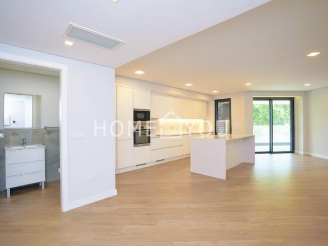 Apartamento alugar em Carcavelos, Cascais