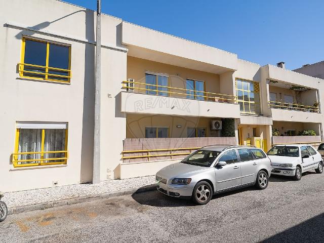 Apartamento alugar em Marinha Grande, Leiria