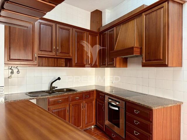 Apartamento alugar em Porto de Mós - São João Baptista e São Pedro, Porto de Mós