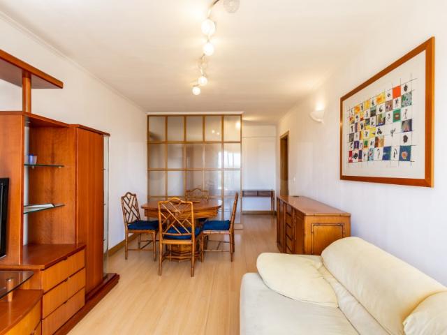 Apartamento alugar em Santa Clara, Lisboa