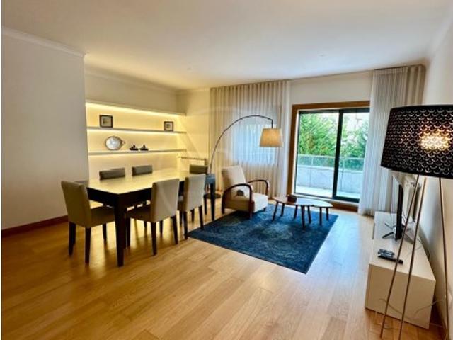 Apartamento alugar em Porto, Aldoar