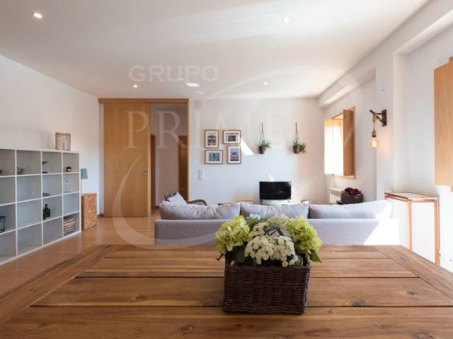 Apartamento alugar em Passeio Alegre, Porto